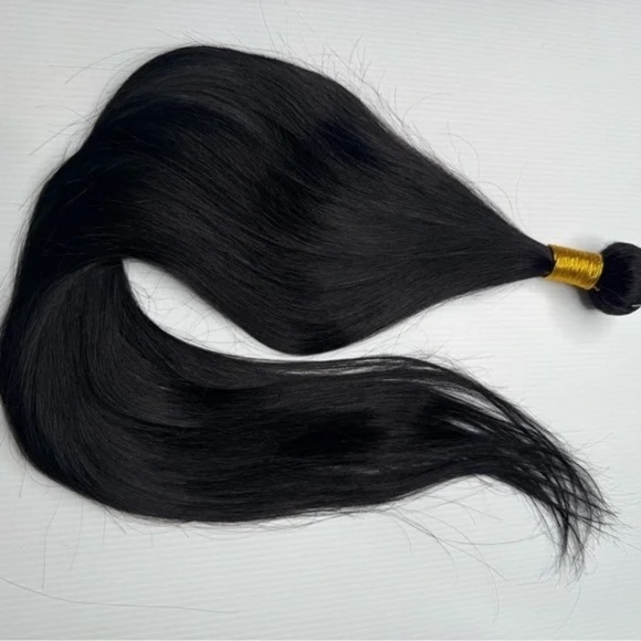 24 in long 100% Unprocessed Human hair Bundle - Picture 3 of 4